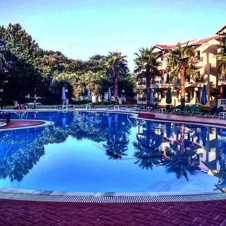 Apartahotel Damia Apts Sidárion